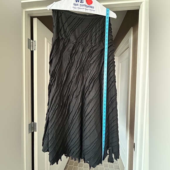 DKNU Pure Stylish Black A-Line Maxi Skirt - Picture 1 of 8